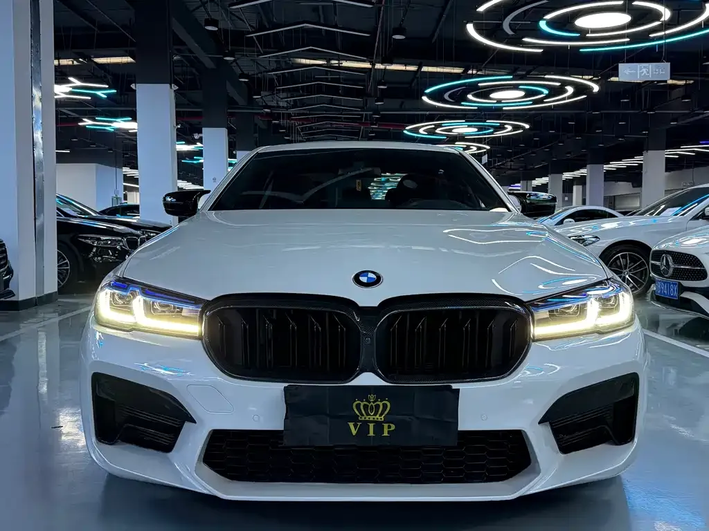 BMW 5 Series 2021 из CN, фото 2