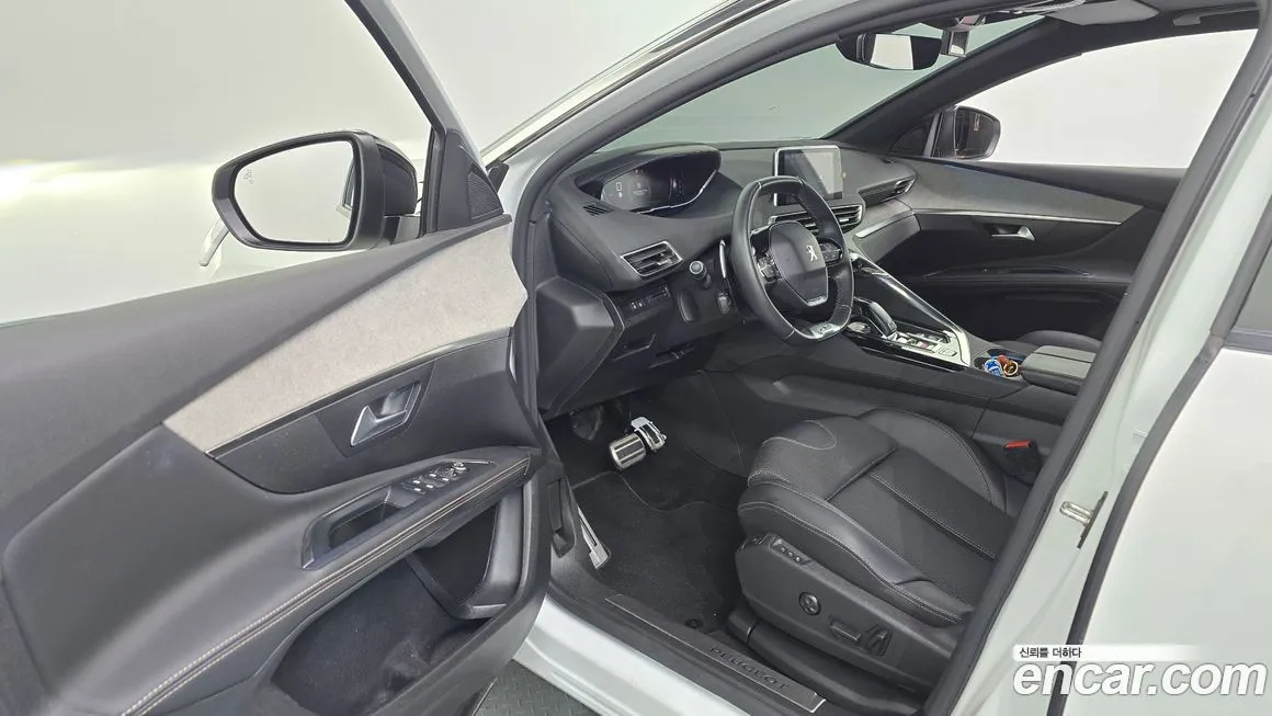Peugeot 5008 2022 из KR, фото 10