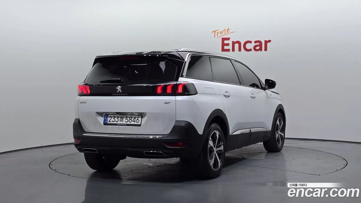 Peugeot 5008 2022 из KR, фото 2
