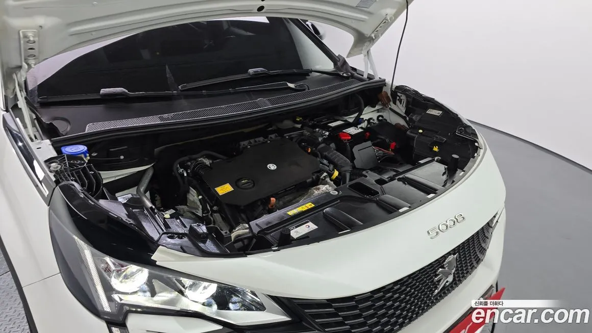 Peugeot 5008 2022 из KR, фото 6