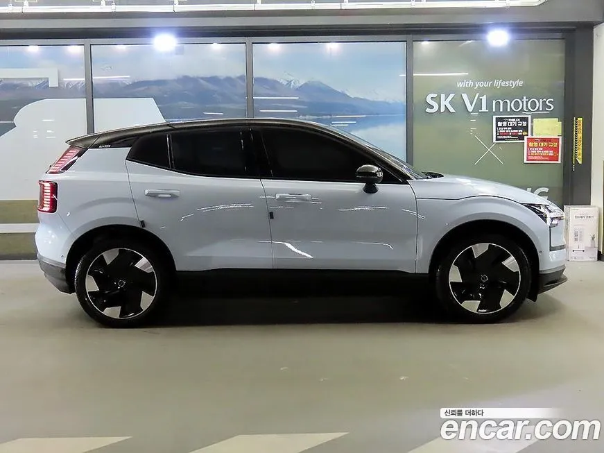 Volvo EX30 2025 из KR, фото 3