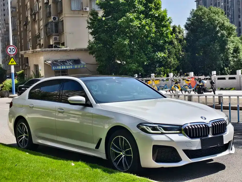 BMW 5 Series — фото 3