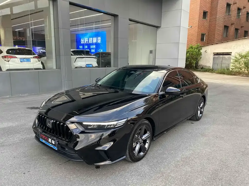Honda Inspire 2023 из CN, фото 1