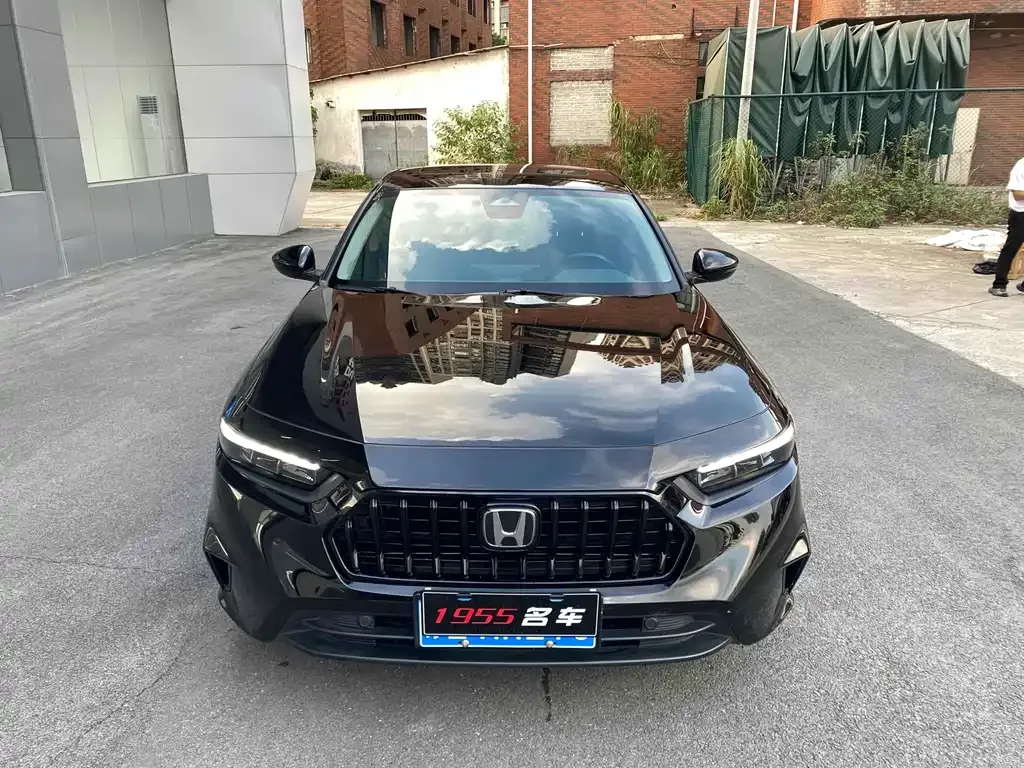 Honda Inspire 2023 из CN, фото 2