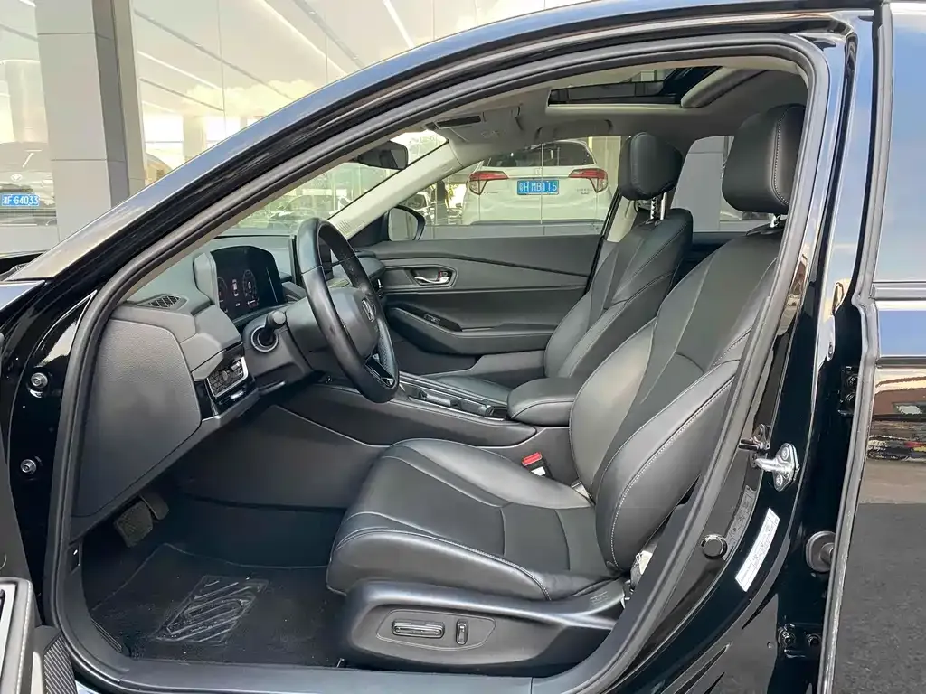 Honda Inspire 2023 из CN, фото 4