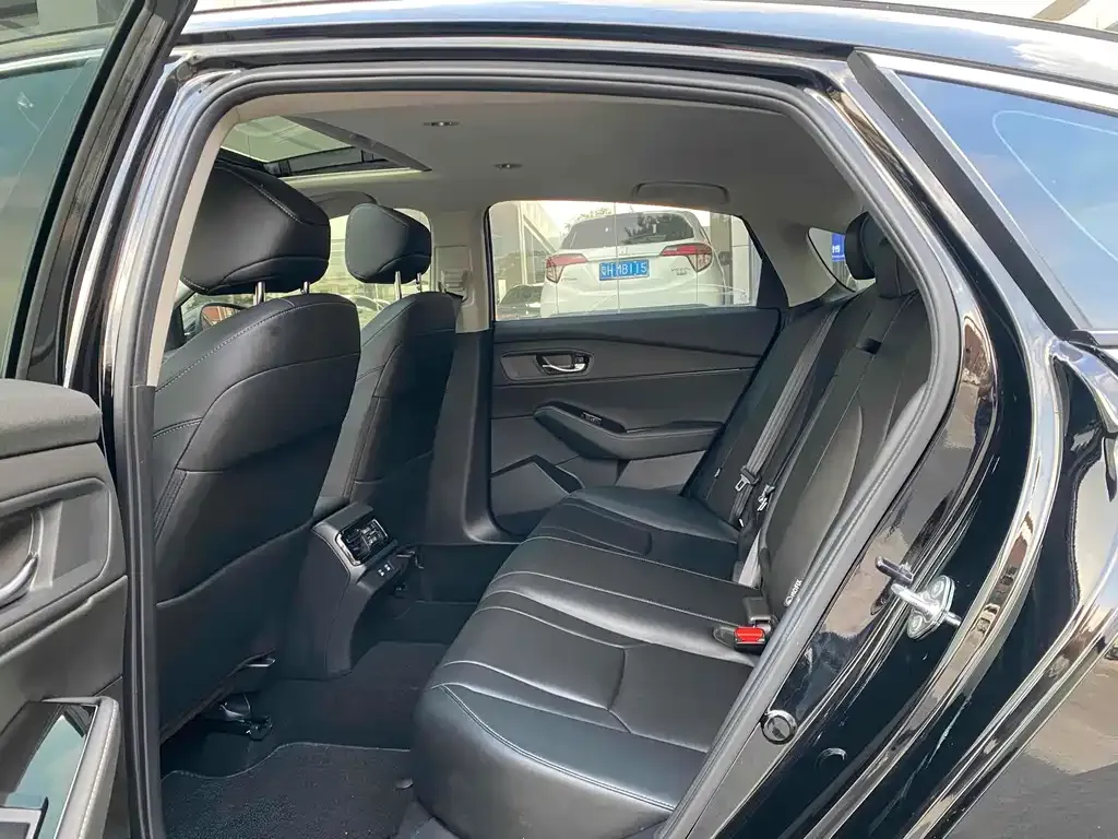 Honda Inspire 2023 из CN, фото 6