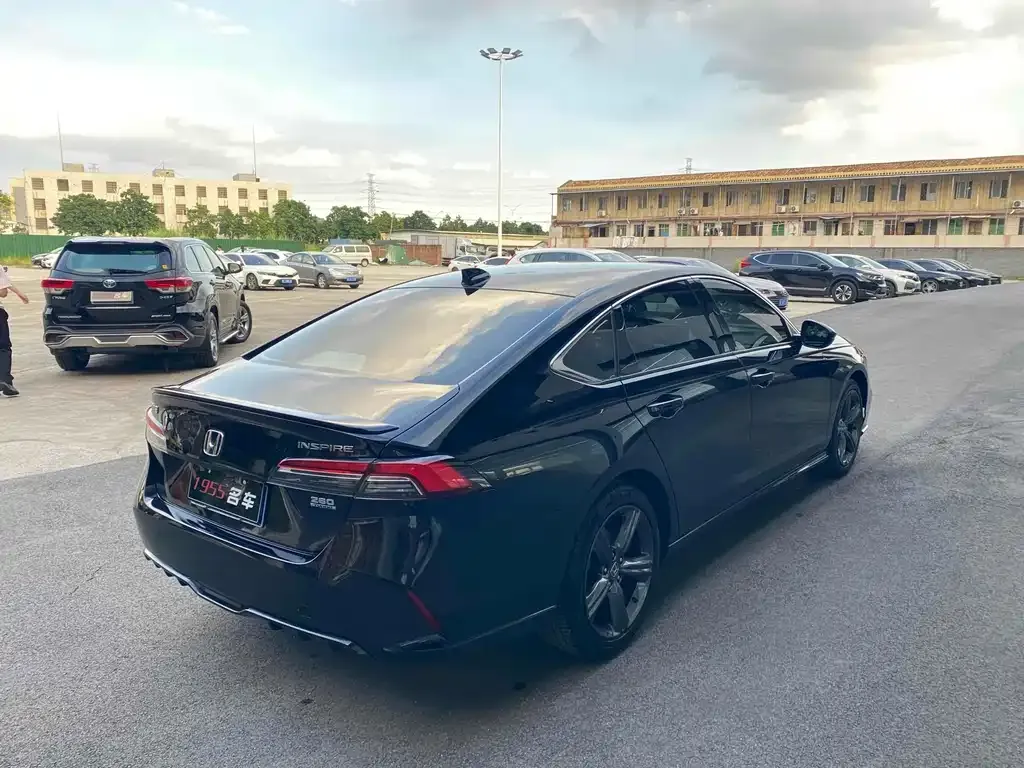 Honda Inspire 2023 из CN, фото 9