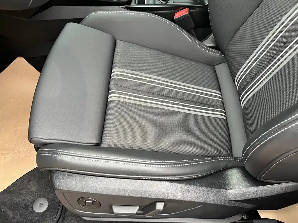 Audi A3 2023 из CN, фото 10