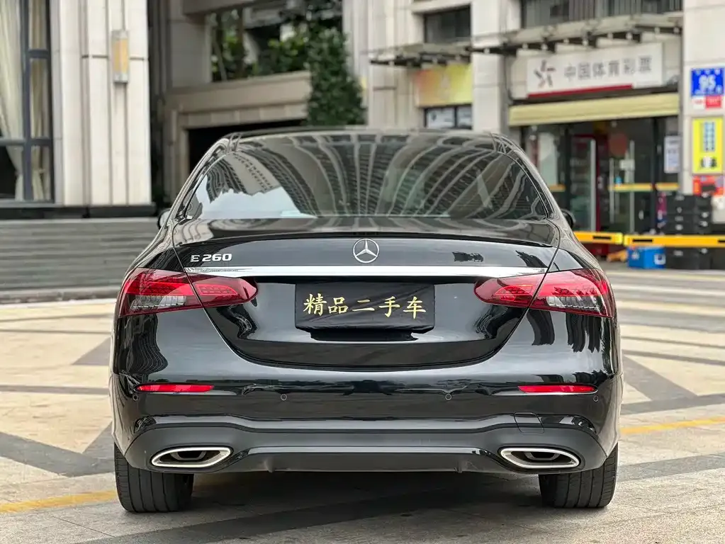 Mercedes-Benz E-Class (Import) — фото 5