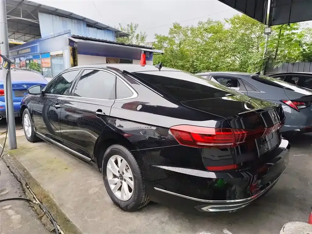 Volkswagen Passat 2023 из CN, фото 5