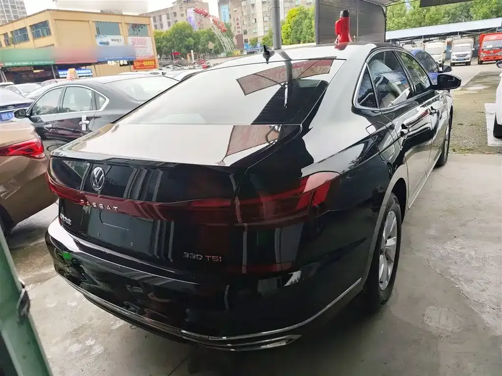 Volkswagen Passat 2023 из CN, фото 6