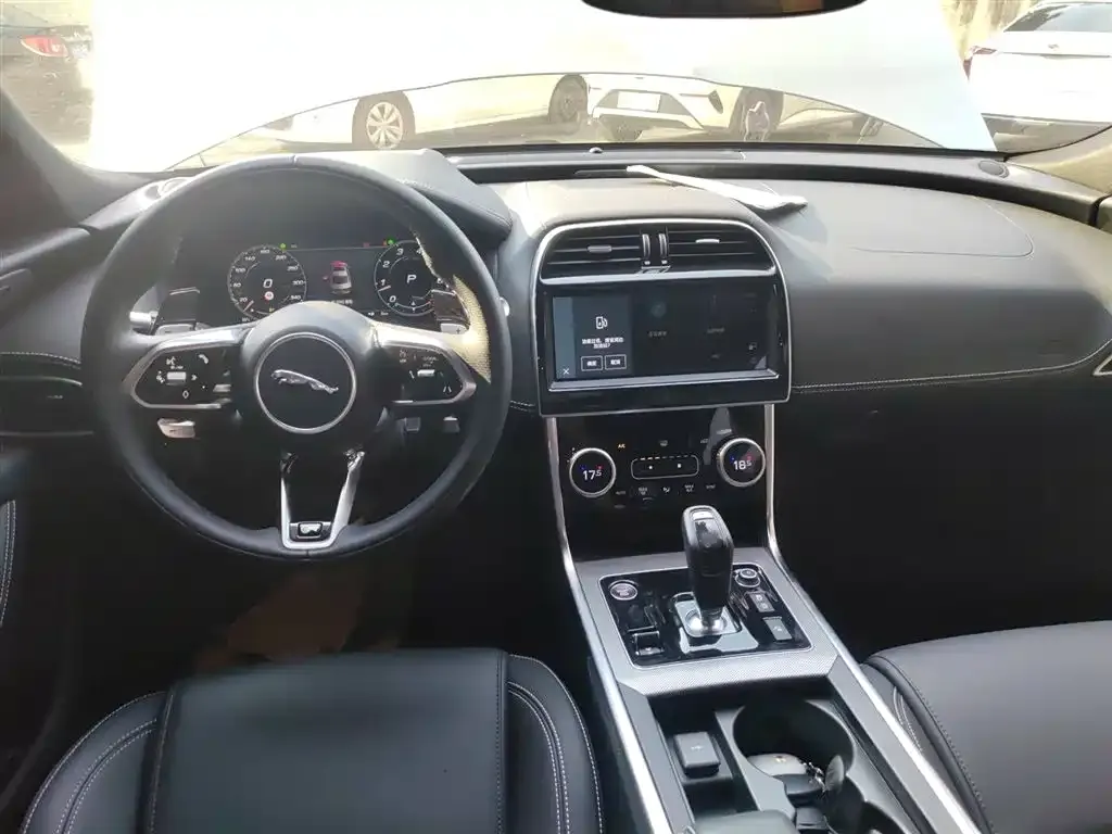 Jaguar XEL 2022 из CN, фото 10
