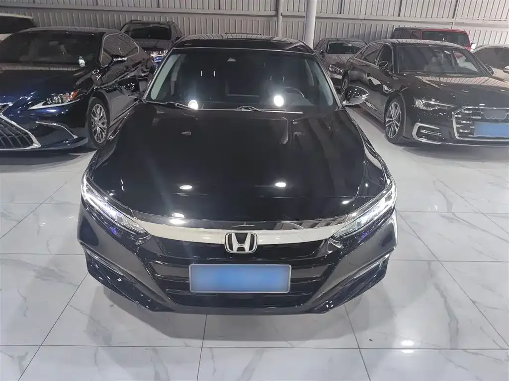 Honda Accord — фото 3
