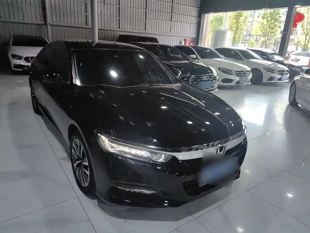 Honda Accord — фото 4
