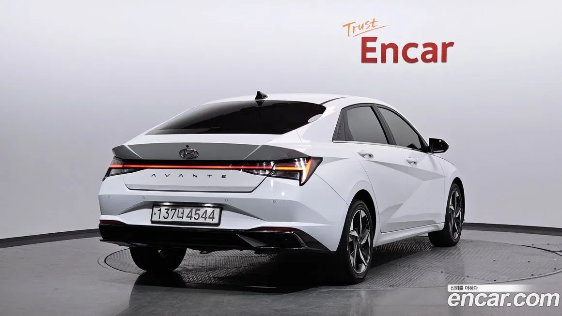 Hyundai AVANTE — фото 2