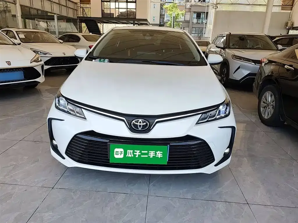 Toyota Corolla 2023 из CN, фото 3