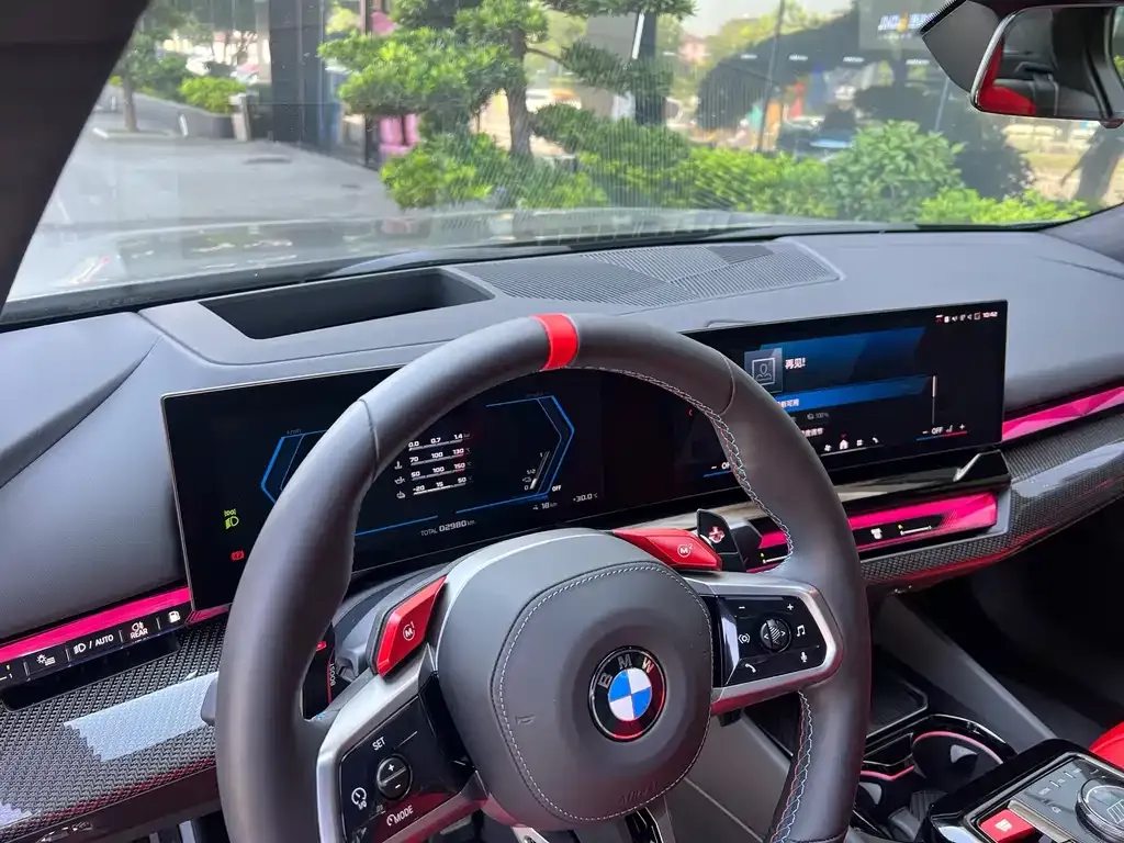 BMW M5 New Energy 2025 из CN, фото 4