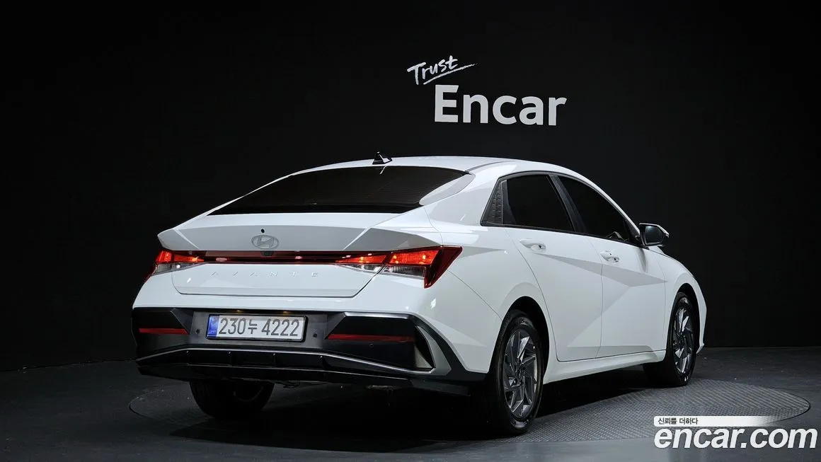 Hyundai AVANTE — фото 2