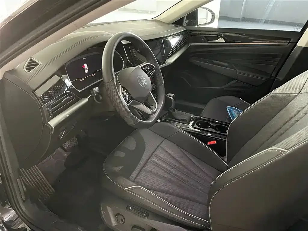 Volkswagen Passat 2024 из CN, фото 7