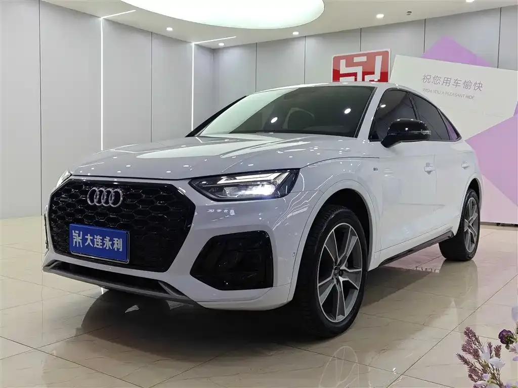 Audi Q5L Sportback 2022 из CN, фото 1