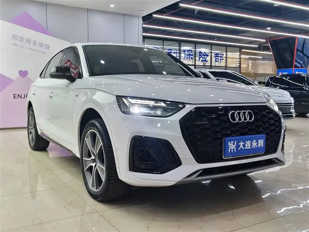Audi Q5L Sportback 2022 из CN, фото 3