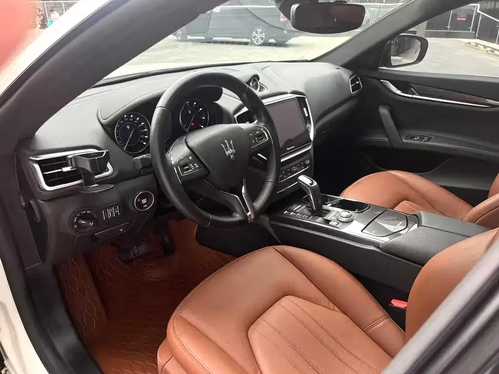 Maserati Ghibli — фото 4