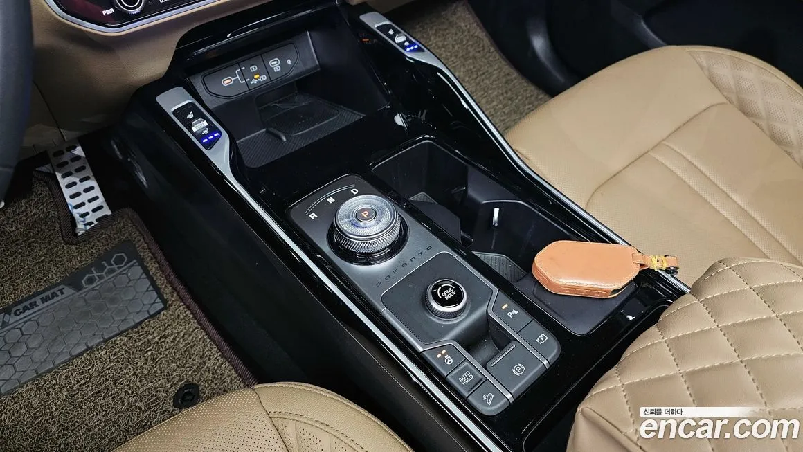 Kia Sorento — фото 9