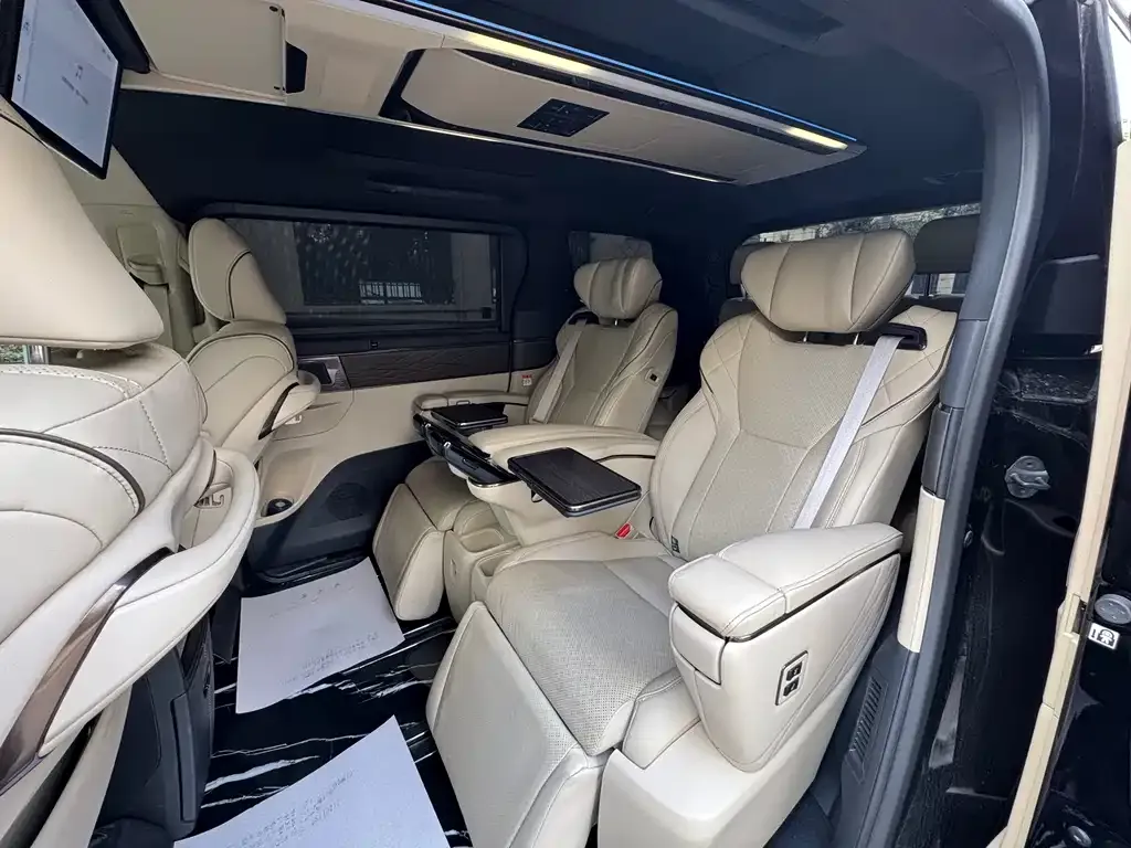 Toyota Vellfire 2024 из CN, фото 10