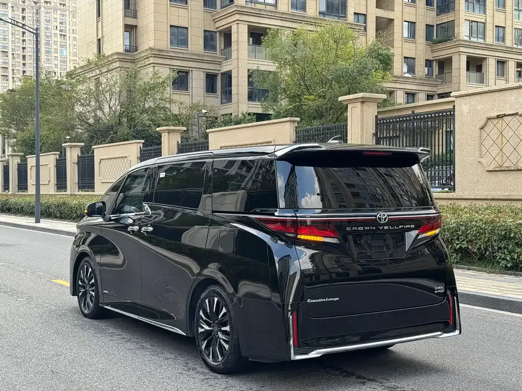 Toyota Vellfire 2024 из CN, фото 5