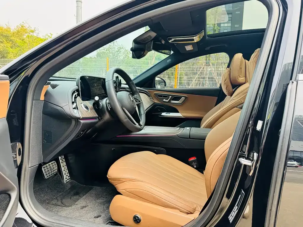Mercedes-Benz E-Class 2024 из CN, фото 4