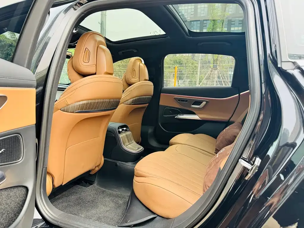 Mercedes-Benz E-Class 2024 из CN, фото 5