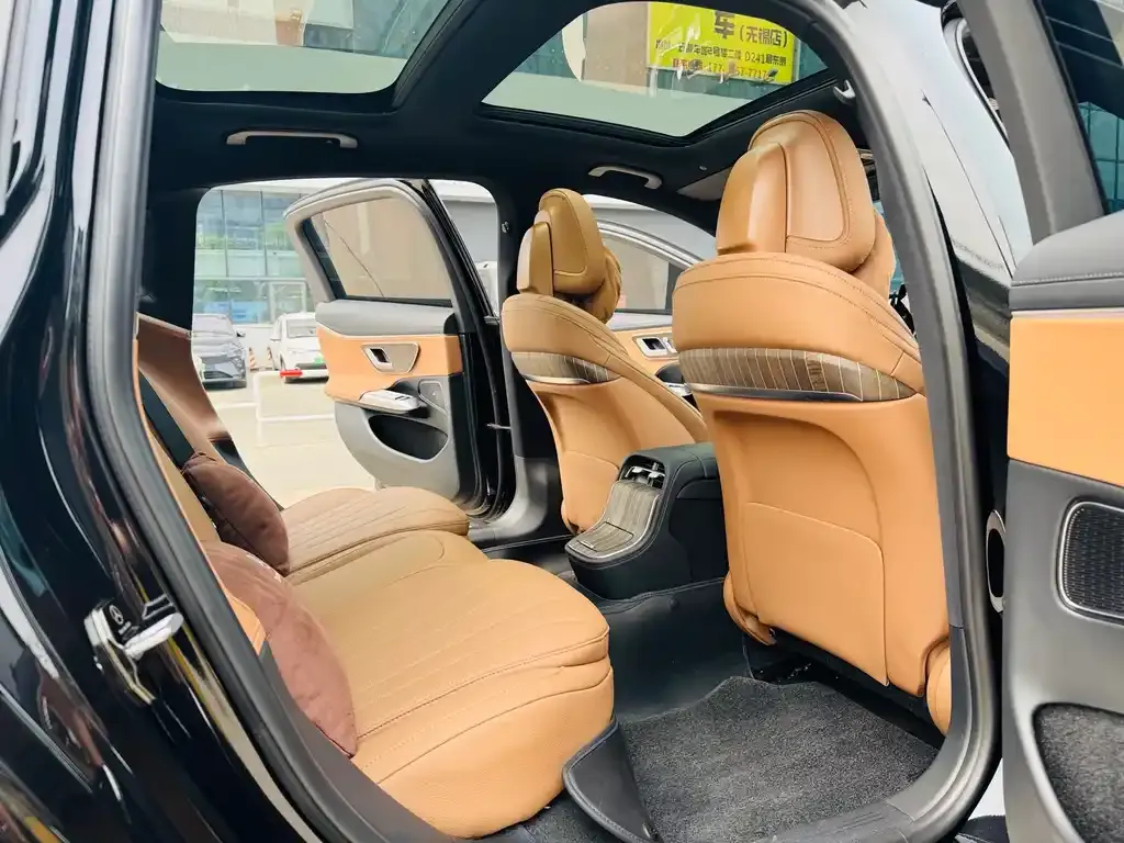 Mercedes-Benz E-Class 2024 из CN, фото 8