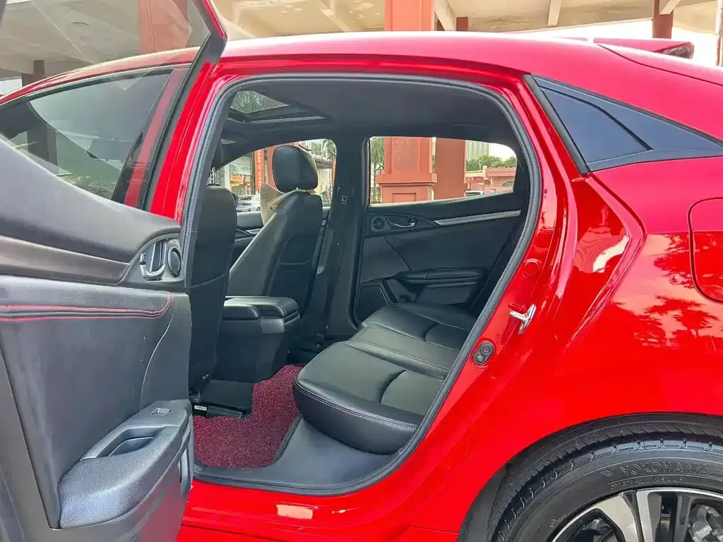 Honda Civic — фото 8