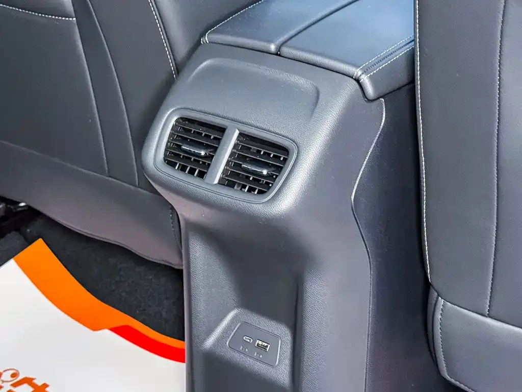 Buick Envision Plus — фото 9