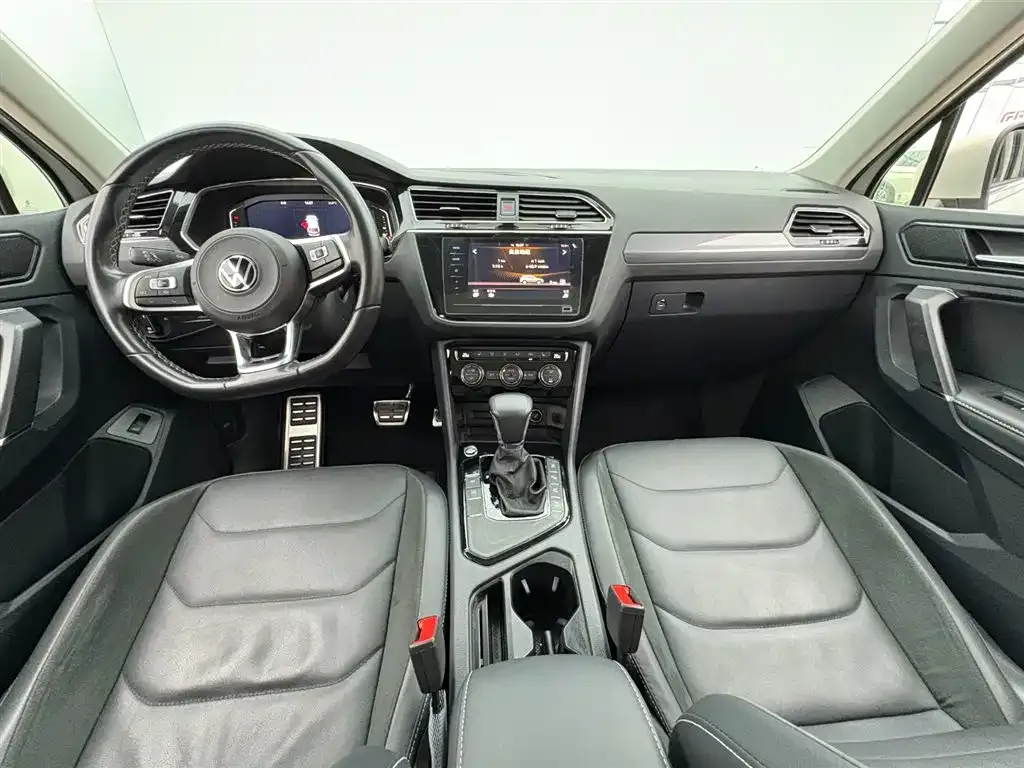 Volkswagen Tiguan L 2021 из CN, фото 9