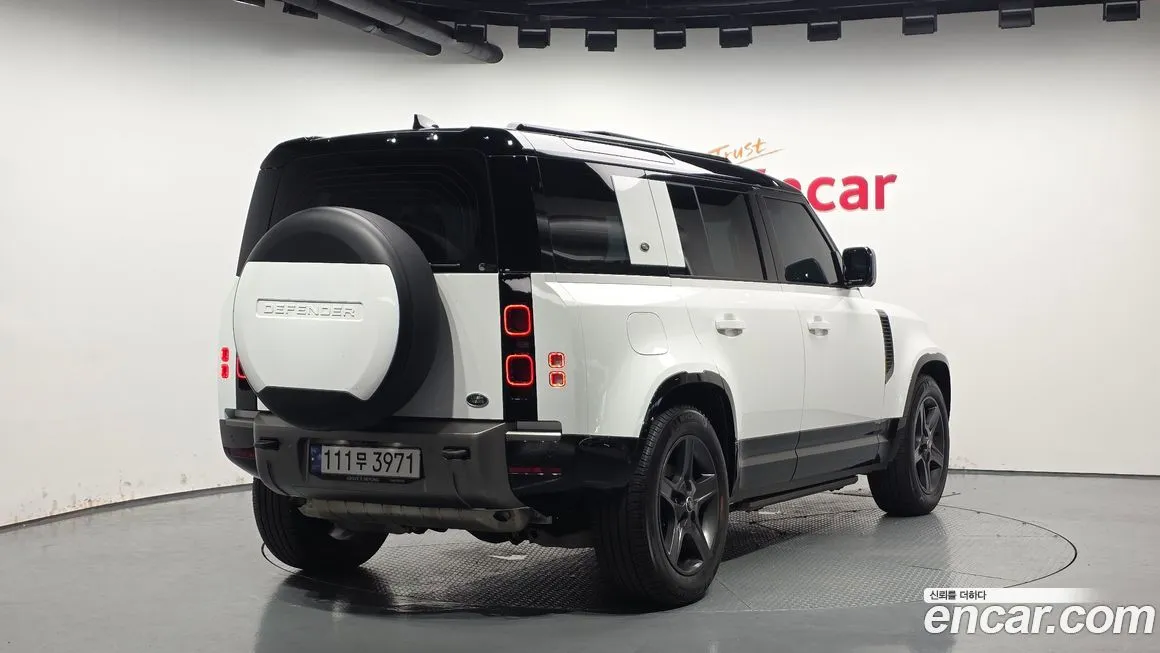 Land Rover Defender 2023 из KR, фото 2