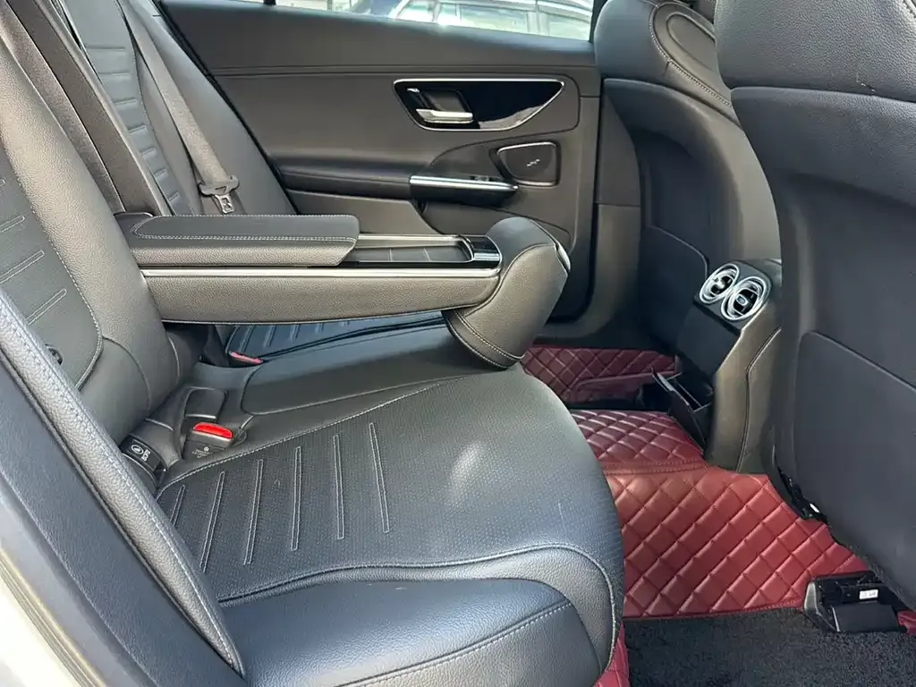 Mercedes-Benz C-Class 2023 из CN, фото 10