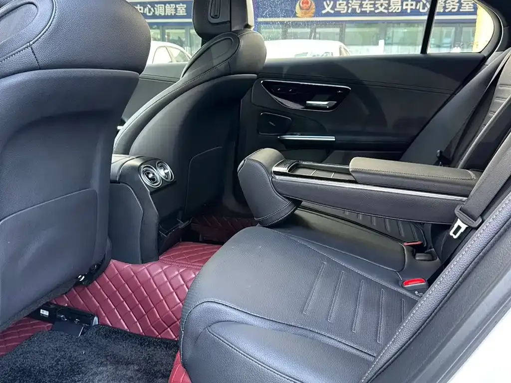 Mercedes-Benz C-Class 2023 из CN, фото 9