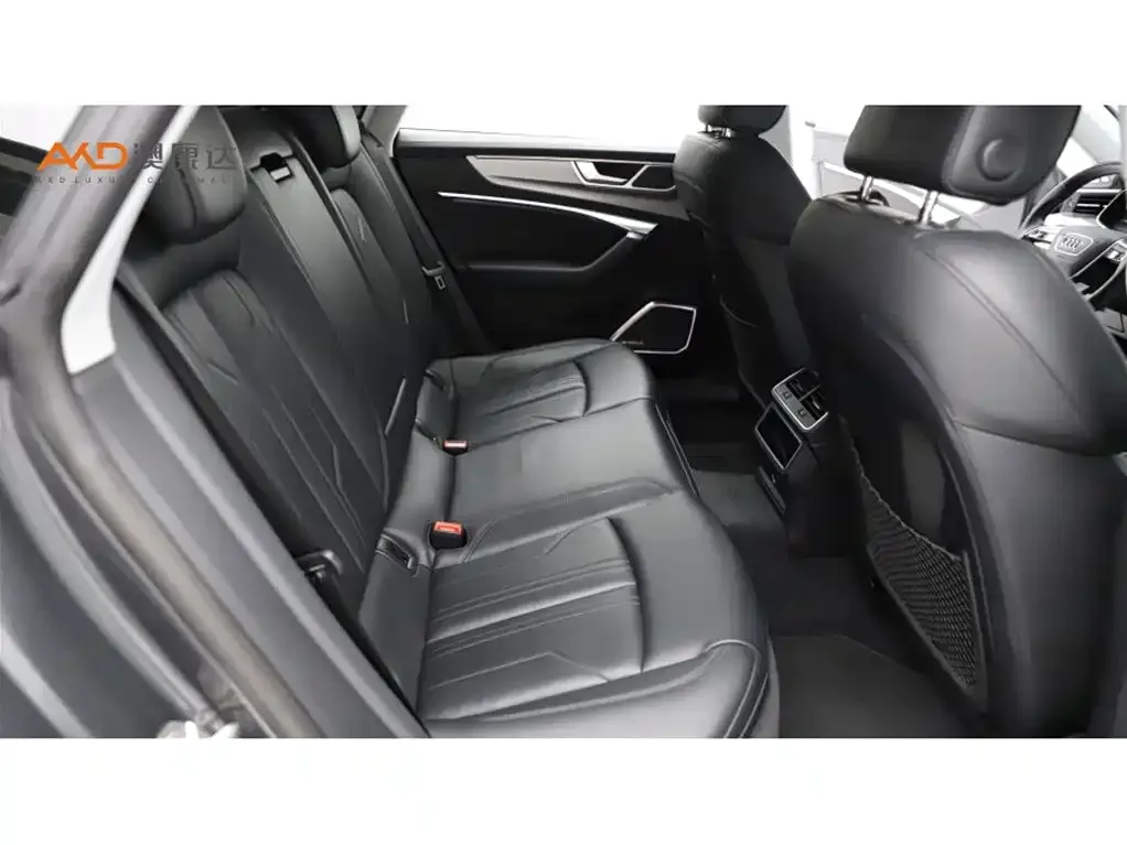 Audi A7 2024 из CN, фото 8