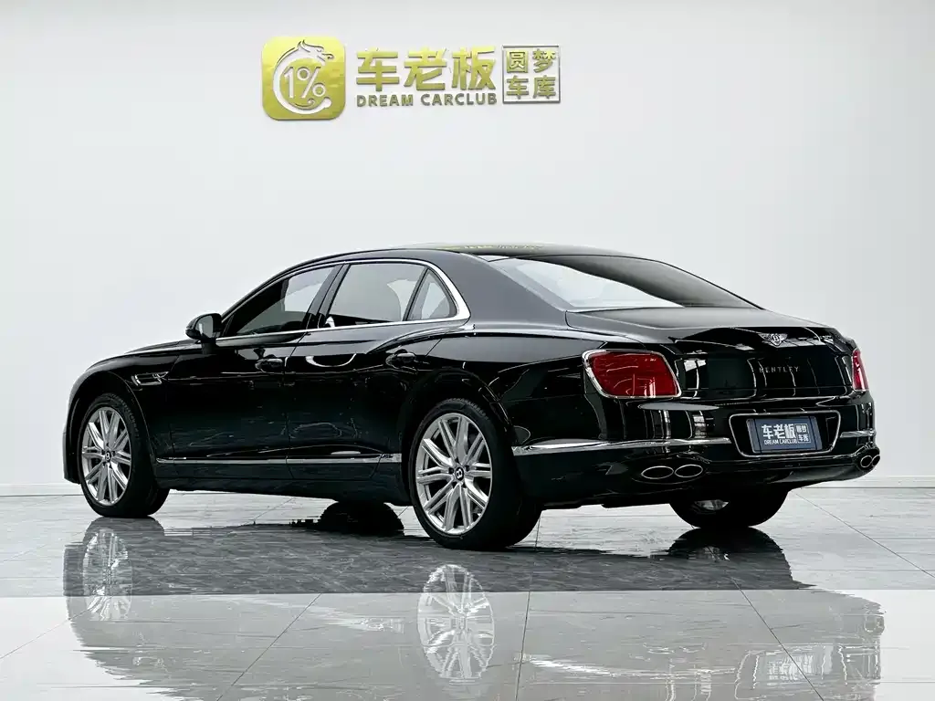 Bentley Flying Spur 2023 из CN, фото 6