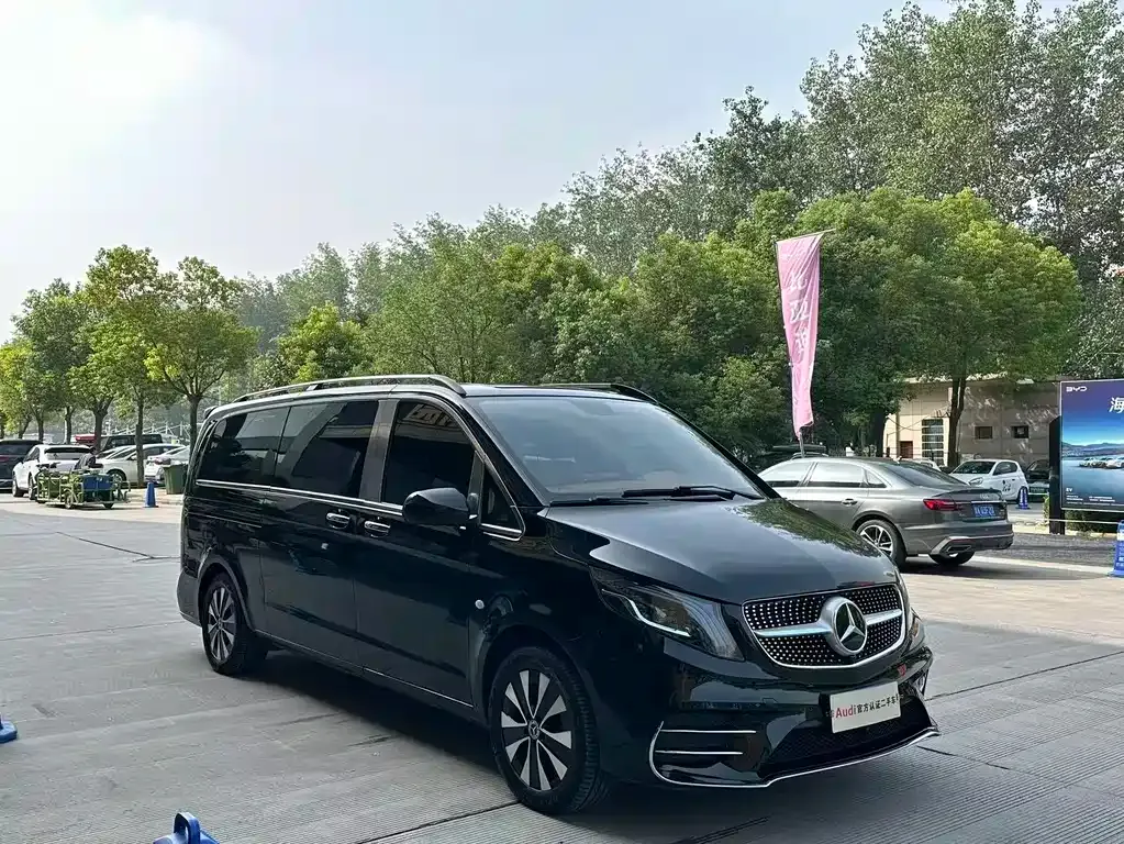 Mercedes-Benz Vito 2023 из CN, фото 3