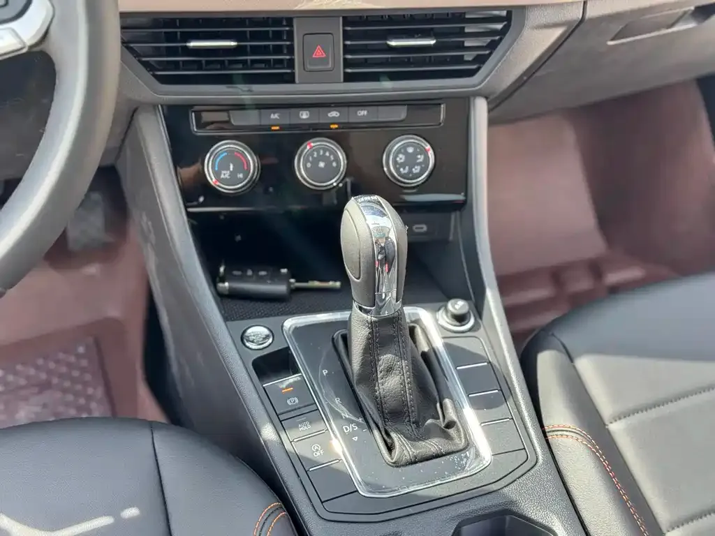 [object Object] Bora 2025 из CN, фото 9