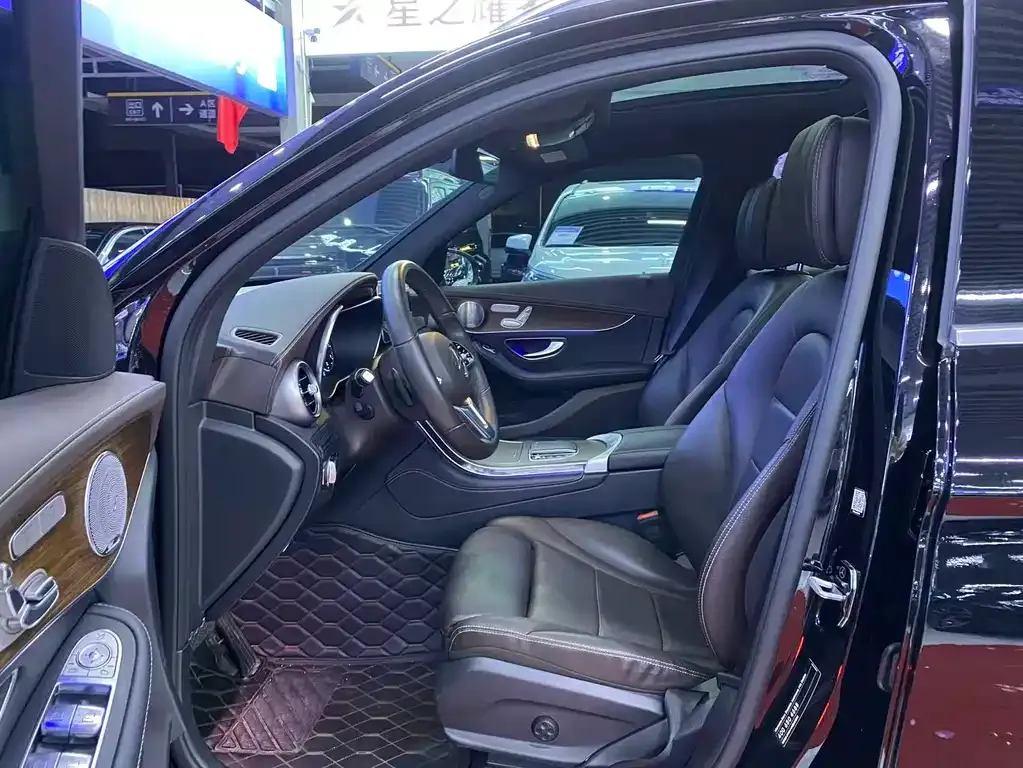Mercedes-Benz GLC 2021 из CN, фото 8