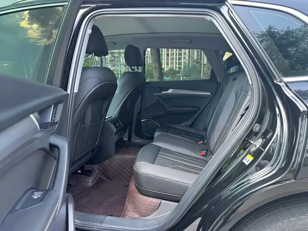 Audi Q5L 2022 из CN, фото 8