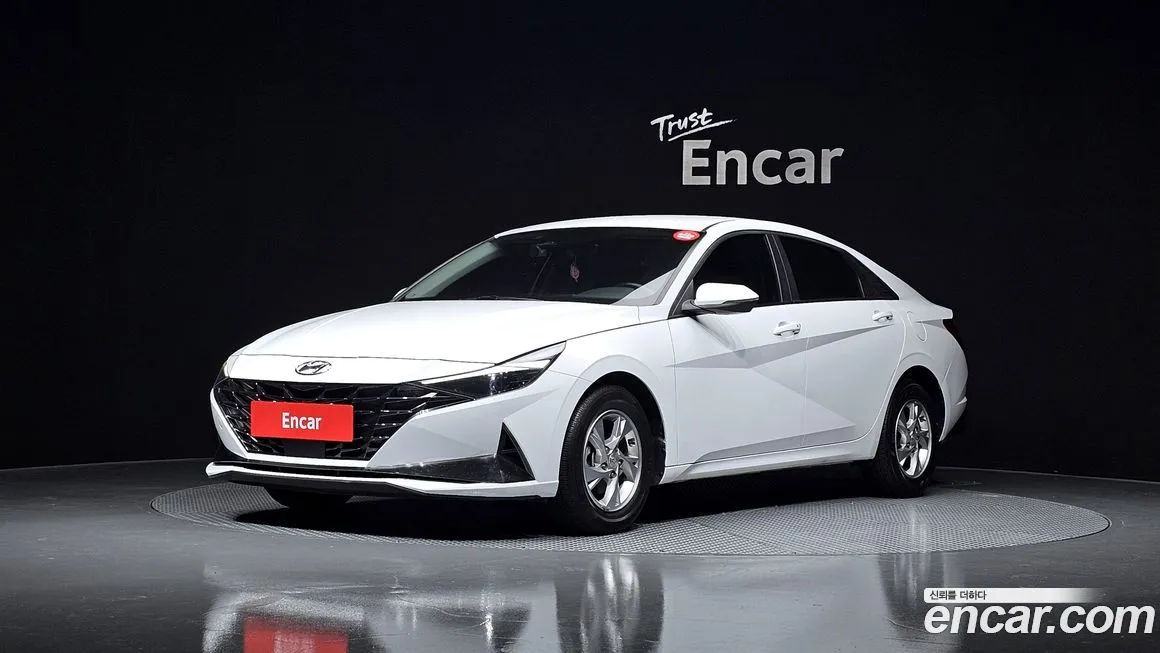 Hyundai AVANTE — фото 1