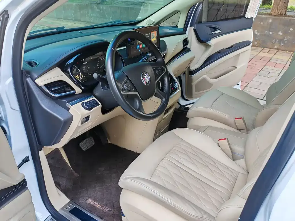 Buick GL8 2023 из CN, фото 4