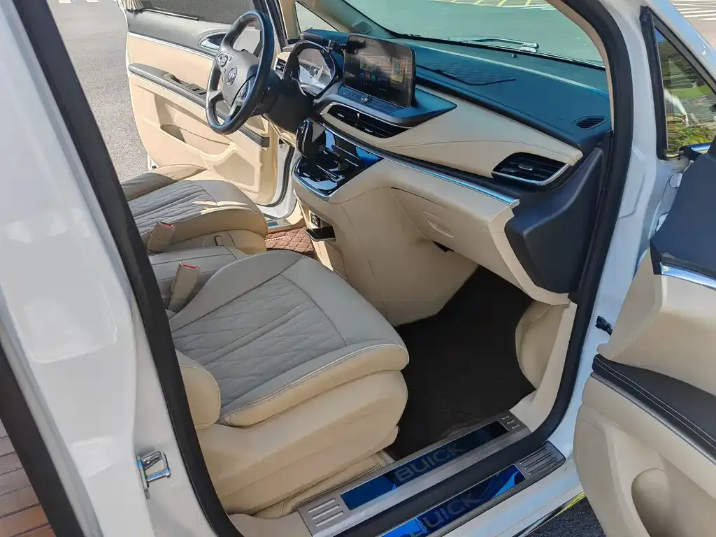 Buick GL8 2023 из CN, фото 6