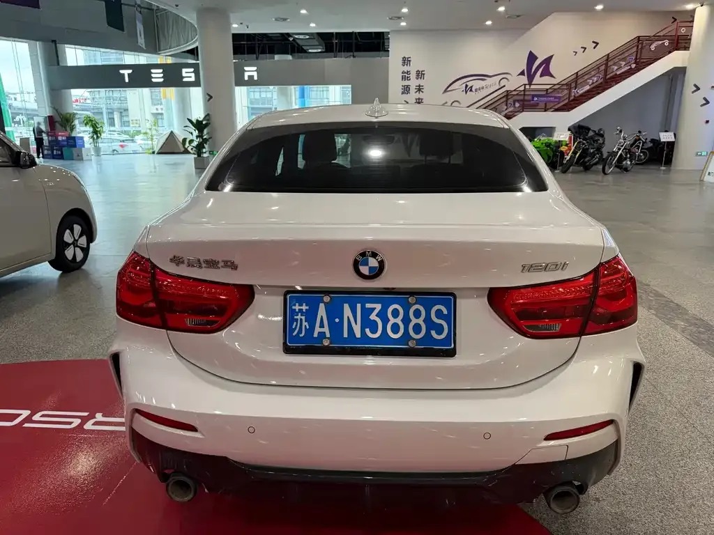 BMW 1 Series 2021 из CN, фото 5