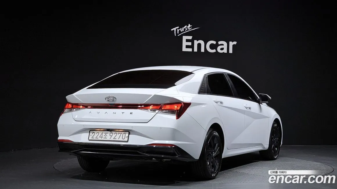 Hyundai AVANTE — фото 2