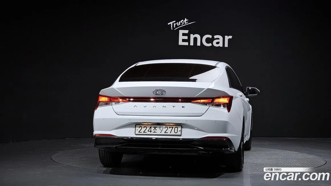 Hyundai AVANTE — фото 4